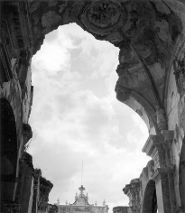 Louise Dahl-Wolfe, Guatemala Recollection Cathedral, Antigua, 1952