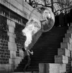 Melvin Sokolsky, Dragon’s Breath, Paris, 1963