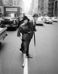 William Helburn, Simone D’Aillencourt Crossing the Street, Park Avenue South, ca. 1959