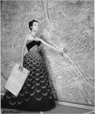 Louise Dahl-Wolfe, Mary Jane Russell, Plan de Paris, 1951