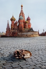 Steve McCurry, Dog Sleeps near St. Basil's Cathedral, Moscow, Russia, 1993