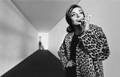 Bob Willoughby, Anne Bancroft and Dustin Hoffman on a specially constructed set at Paramount during filming of “The Graduate”, 1967