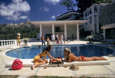 Guests at Villa Nirvana in Las Brisas, Acapulco, Mexico, 1972